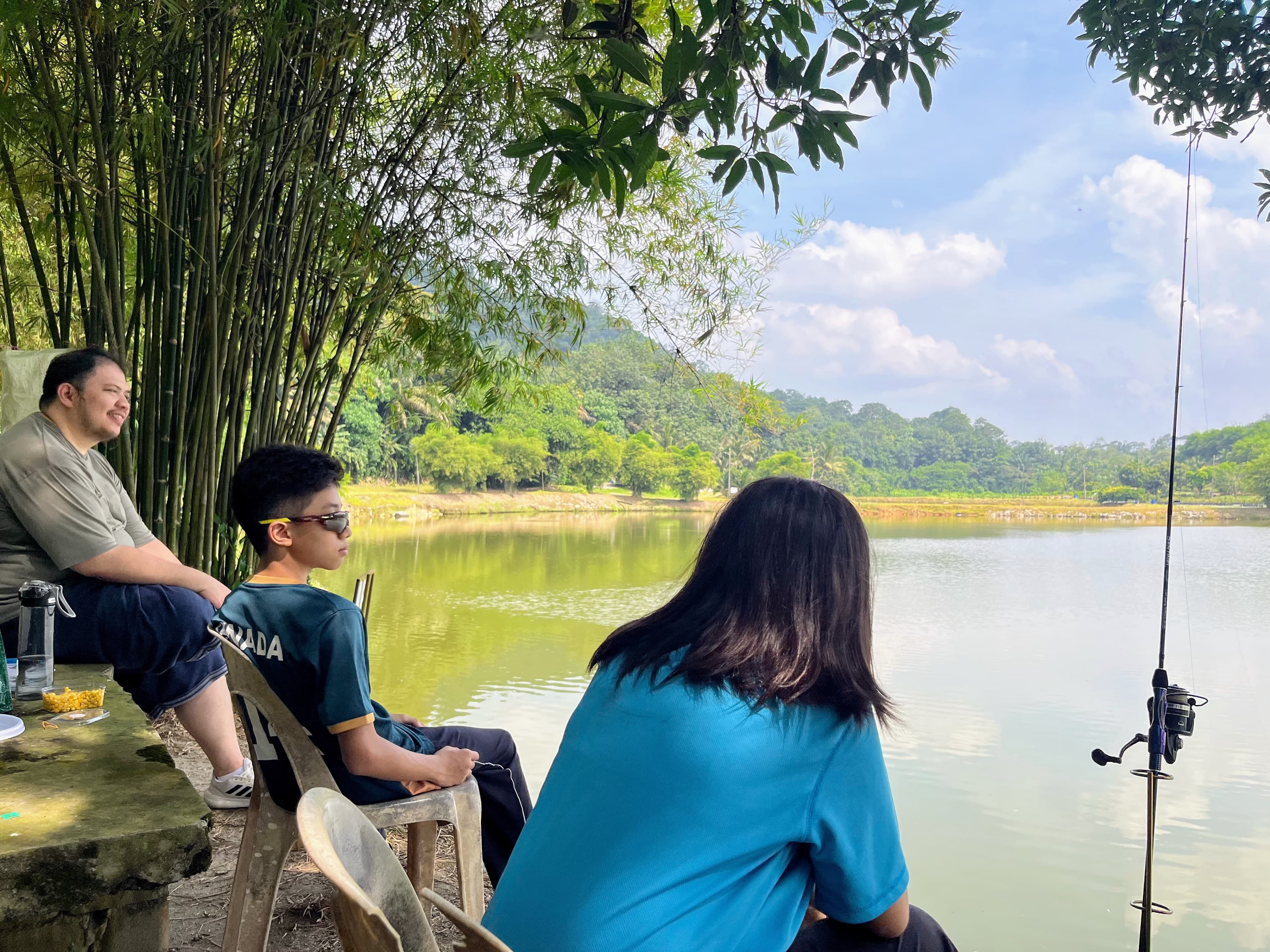So much fun out here today, luckily it was not that hot and we had our little picnic while we wait for the fish to bite.